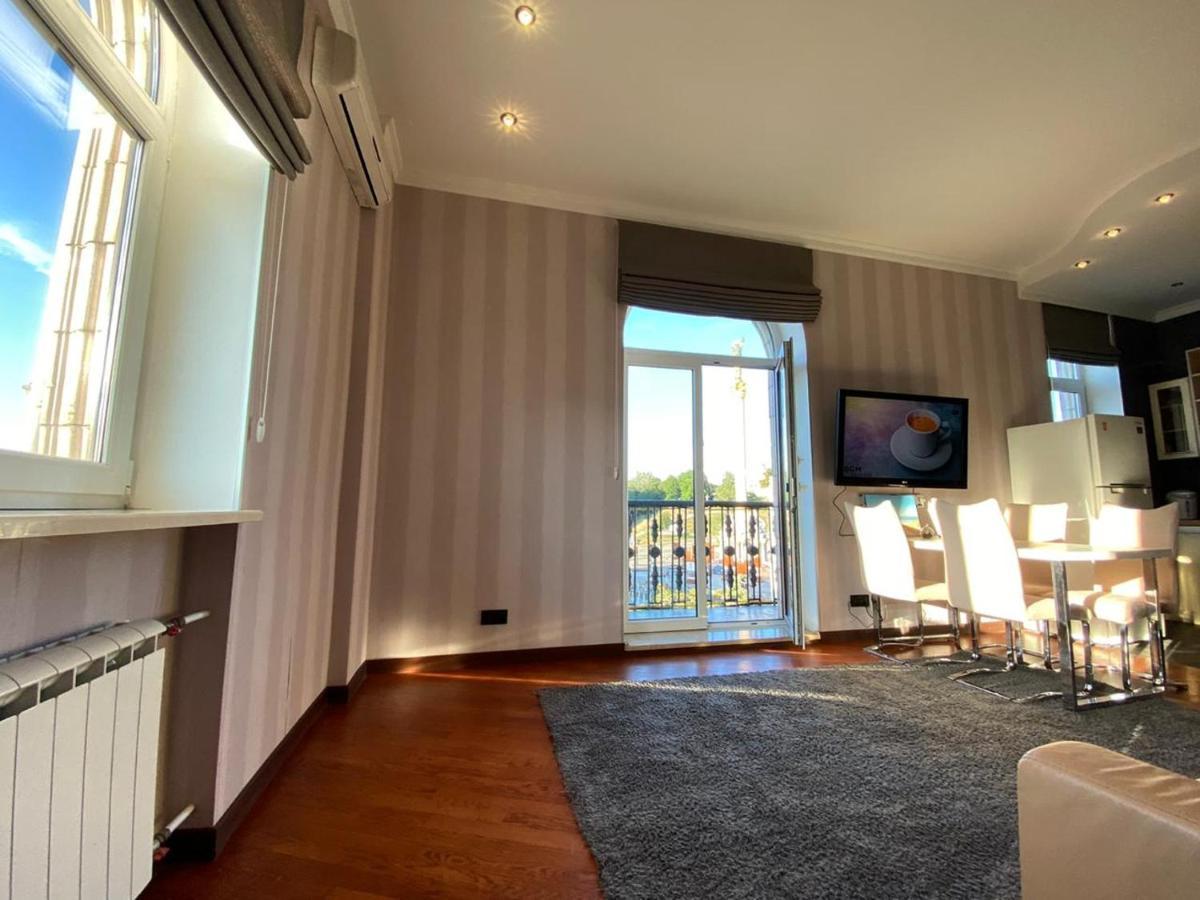 Amazing View Of Independence Square Apartment Киев Екстериор снимка